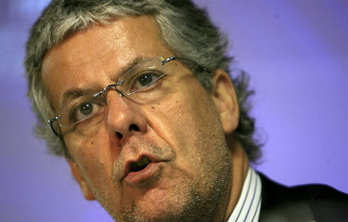 La arremetida política de Nicolás Eyzaguirre La arremetida política de Nicolás Eyzaguirre
