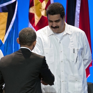 Maduro critica insolencia de EEUU y su “visión de dinosaurio” sobre A.Latina Maduro critica insolencia de EEUU y su