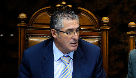 Pizarro anuncia sesión extraordinaria del Senado para analizar fallo de La Haya Pizarro anuncia sesión extraordinaria del Senado para analizar fallo de La Haya