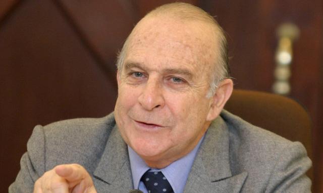 Carlos Ferrero Costa: “La agenda post fallo debe analizar el armamentismo chileno que los peruanos consideramos una amenaza inaceptable” Carlos Ferrero Costa: “La agenda post fallo debe analizar el armamentismo chileno que los peruanos consideramos una amenaza inaceptable”