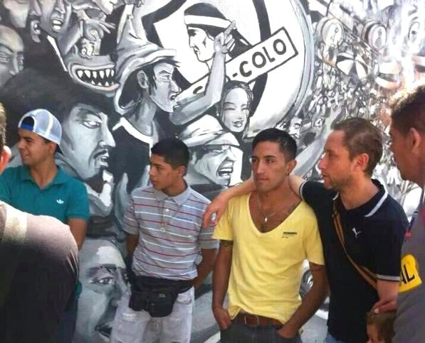 Las fotos que comprobarían el vínculo entre Blanco y Negro y sectores de la «Garra Blanca» marginados del estadio Las fotos que comprobarían el vínculo entre Blanco y Negro y sectores de la