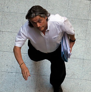 Alejandro Navarro fue hospitalizado en Quito por caída Alejandro Navarro fue hospitalizado en Quito por caída