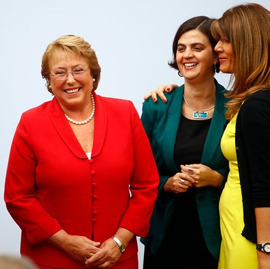 Bachelet firma proyecto que crea Ministerio de la Mujer Bachelet firma proyecto que crea Ministerio de la Mujer
