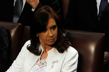 Café de Cristina Fernández en el Congreso desata incidente de equipo de seguridad con la prensa Café de Cristina Fernández en el Congreso desata incidente de equipo de seguridad con la prensa