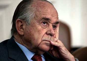 Zaldívar afirma que el gobierno debe escuchar a la gente, pero advierte que no debe ser “mandado por la calle” Zaldívar afirma que el gobierno debe escuchar a la gente, pero advierte que no debe ser “mandado por la calle”