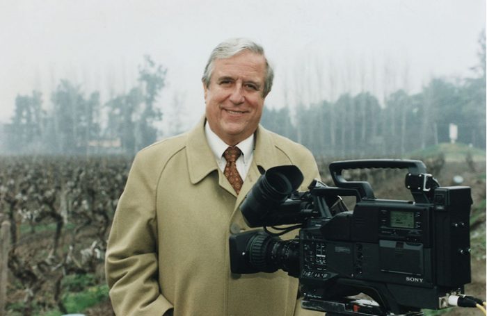 Patricio Bañados ajusta cuentas con la televisión chilena: «El grito, la vulgaridad y la avaricia cambiaron su misión inicial» Patricio Bañados ajusta cuentas con la televisión chilena: «El grito, la vulgaridad y la avaricia cambiaron su misión inicial»