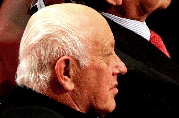 Ezzati se molesta y apunta a contradicción entre ley de aborto y protección de mascotas en mensaje presidencial Ezzati se molesta y apunta a contradicción entre ley de aborto y protección de mascotas en mensaje presidencial