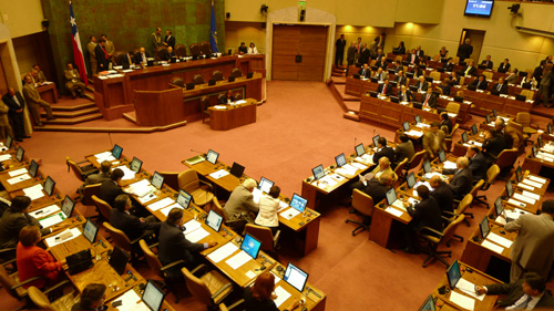 Comisión de Constitución aprueba idea de legislar reforma al binominal Comisión de Constitución aprueba idea de legislar reforma al binominal