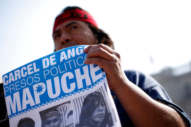 Editorial: La sombra del tema Mapuche y el 21 de Mayo Editorial: La sombra del tema Mapuche y el 21 de Mayo