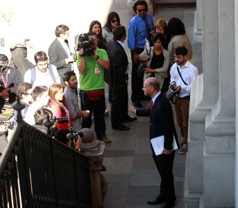 Elizalde por rol de periodistas: Sin ellos ‘no es posible concebir una sociedad democrática’ Elizalde por rol de periodistas: Sin ellos 'no es posible concebir una sociedad democrática'