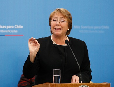 Bachelet: Chile definirá pronto si objeta demanda de Bolivia en La Haya