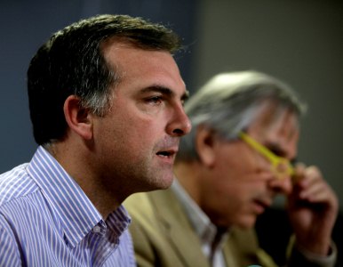 Diputado Silva (UDI) llama al gobierno a ‘cuidar el trabajo’ en marco de reforma tributaria Diputado Silva (UDI) llama al gobierno a 'cuidar el trabajo' en marco de reforma tributaria