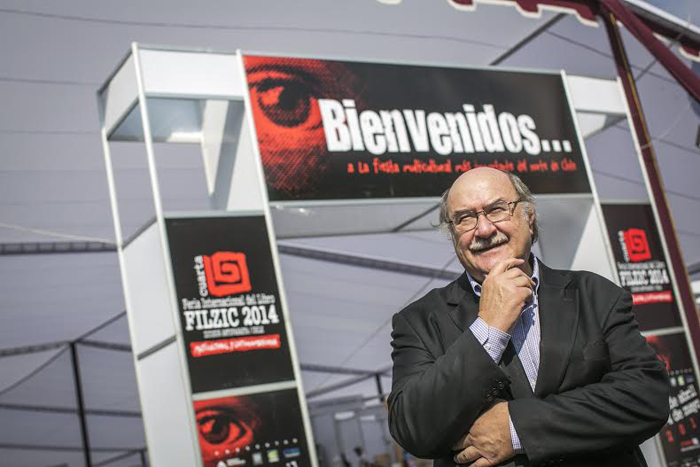 Antonio Skármeta y el esquivo Premio Nacional de Literatura: “¿Qué escritor de obra importante no quiere ganarlo?” Antonio Skármeta y el esquivo Premio Nacional de Literatura: “¿Qué escritor de obra importante no quiere ganarlo?”