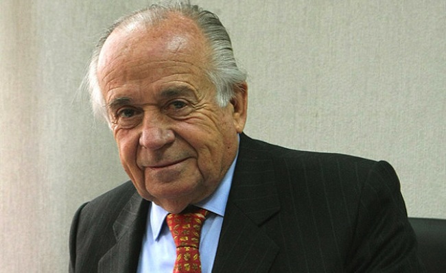 Todos a la espera de que Andrés Zaldívar dispare sus balas contra la Reforma Tributaria Todos a la espera de que Andrés Zaldívar dispare sus balas contra la Reforma Tributaria