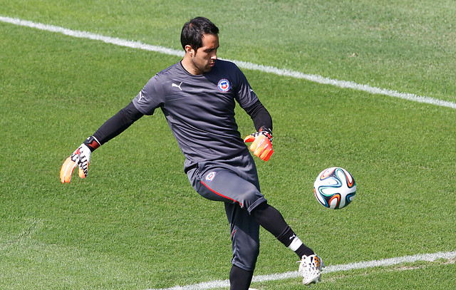Claudio Bravo: “Tenemos una oportunidad tremenda de hacer historia” Claudio Bravo: