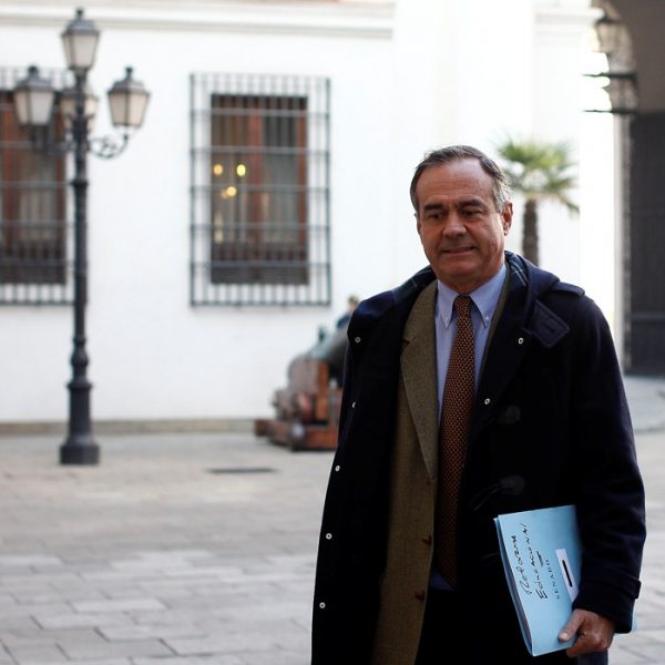 Ignacio Walker: “La DC es el único partido que puede dialogar simultáneamente con RN y el PC” Ignacio Walker: