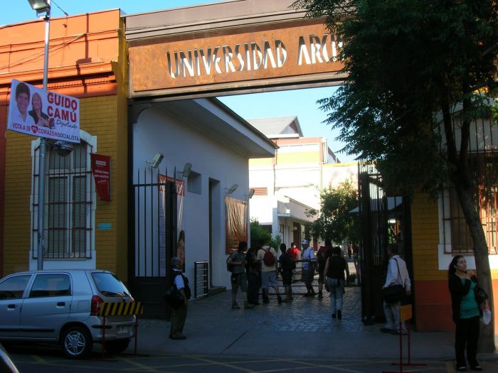 Universidad ARCIS afirma que con pago de sueldos y a proveedores y cancelación de deudas inicia normalización de actividades Universidad ARCIS afirma que con pago de sueldos y a proveedores y cancelación de deudas inicia normalización de actividades