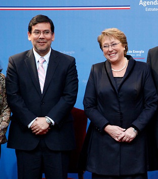 Adimark confirma aumento de confianza en que Bachelet sacará adelante la reforma tributaria Adimark confirma aumento de confianza en que Bachelet sacará adelante la reforma tributaria