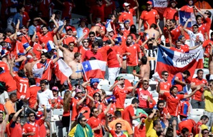 Piratas invaden perfil de policía y difunden falso aviso de bomba en estadio donde juega Chile-Brasil Piratas invaden perfil de policía y difunden falso aviso de bomba en estadio donde juega Chile-Brasil