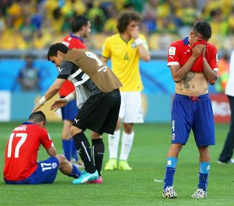 El travesaño deja a Chile fuera del Mundial El travesaño deja a Chile fuera del Mundial