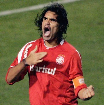 Muere en un accidente de helicóptero el ex futbolista brasileño Fernandao Muere en un accidente de helicóptero el ex futbolista brasileño Fernandao