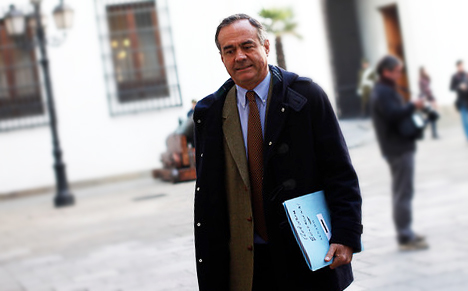 Ignacio Walker: una vez más amenazado por convivencia Ignacio Walker: una vez más amenazado por convivencia