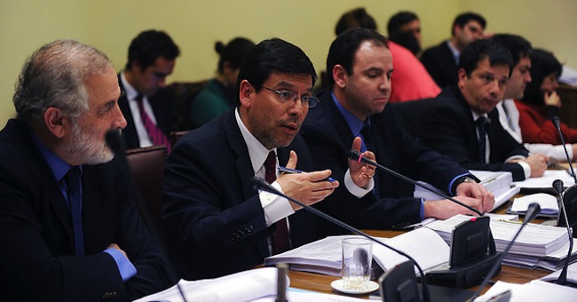 Primera gran conclusión: Proyecto de Reforma Tributaria favorece al sistema de atribución de rentas Primera gran conclusión: Proyecto de Reforma Tributaria favorece al sistema de atribución de rentas