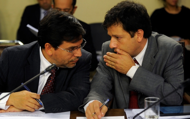 Gobierno le hace guiño al empresariado en medio de desaceleración económica Gobierno le hace guiño al empresariado en medio de desaceleración económica
