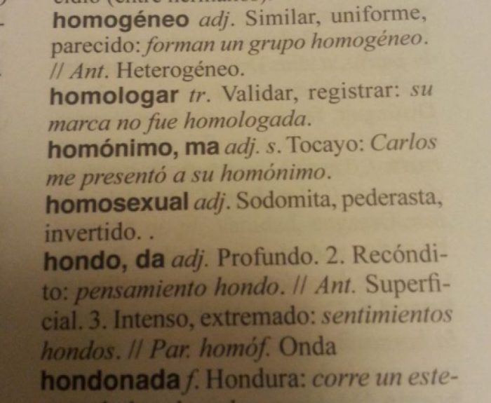 Zig Zag retirará de circulación los diccionarios que asocian homosexualidad con sodomía y pederastia Zig Zag retirará de circulación los diccionarios que asocian homosexualidad con sodomía y pederastia
