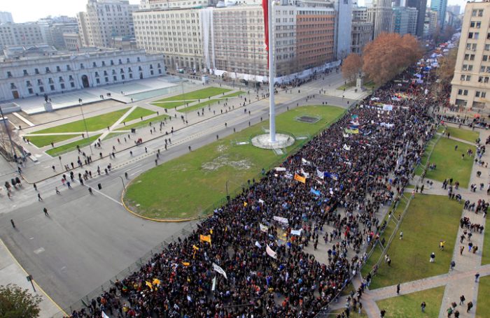 Confech anuncia primera movilización estudiantil de este año: será el 25 de abril Confech anuncia primera movilización estudiantil de este año: será el 25 de abril