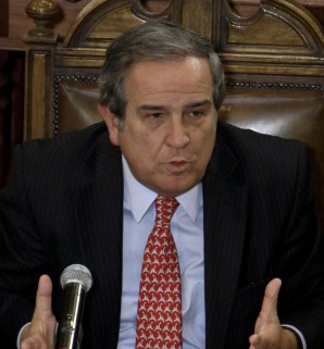 Andrés Santa Cruz y Pentagate: “¡Hay un desfile de políticos por las empresas para que les donen dinero!» Andrés Santa Cruz y Pentagate: “¡Hay un desfile de políticos por las empresas para que les donen dinero!
