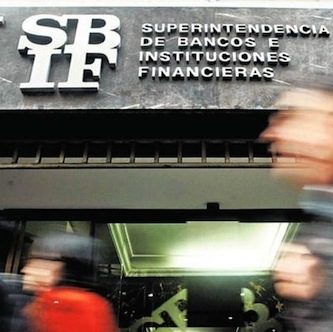 Utilidades de la banca aumentan en agosto, pero colococaciones y rentabilidad comienzan a reflejar desaceleración Utilidades de la banca aumentan en agosto, pero colococaciones y rentabilidad comienzan a reflejar desaceleración
