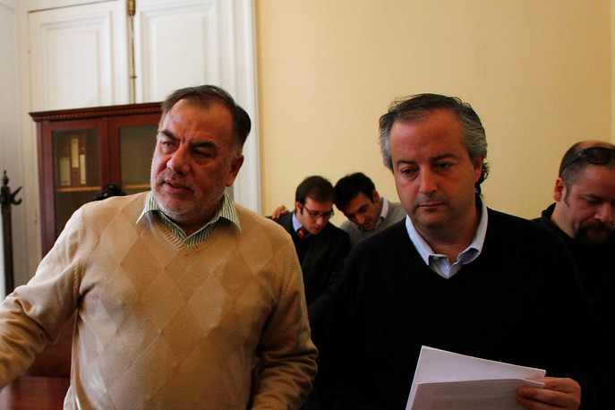 La ‘clase’ de política que le dio Osvaldo Andrade a Nicolás Monckeberg en la comisión Cascadas La ‘clase’ de política que le dio Osvaldo Andrade a Nicolás Monckeberg en la comisión Cascadas