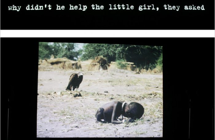 Alfredo Jaar expone obra que reflexiona sobre la impactante fotografía de la niña y el buitre Alfredo Jaar expone obra que reflexiona sobre la impactante fotografía de la niña y el buitre