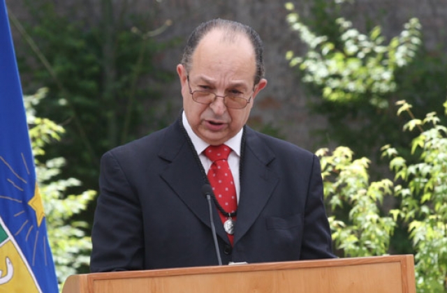 TC propina derrota a ex decano Nahum y da luz verde a elección abierta en la Facultad de Derecho de la Chile TC propina derrota a ex decano Nahum y da luz verde a elección abierta en la Facultad de Derecho de la Chile