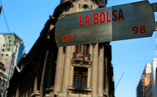 Contratos por Diferencia, el otro negocio financiero no regulado donde operadores en Chile se hacen millonarios Contratos por Diferencia, el otro negocio financiero no regulado donde operadores en Chile se hacen millonarios