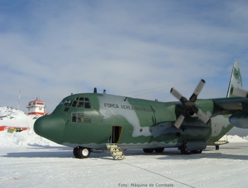 Hércules C-130 de la Fuerza Aérea de Brasil se accidenta durante aterrizaje en la Antártica