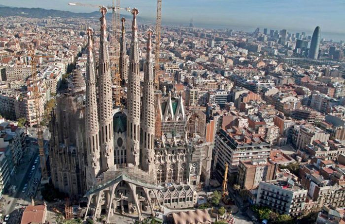 Conferencia de Jordi Faulí sobre Sagrada Familia de Antoni Gaudí Conferencia de Jordi Faulí sobre Sagrada Familia de Antoni Gaudí