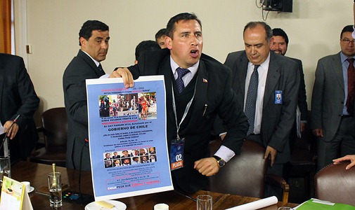 Movilh se querella contra pastor Javier Soto Movilh se querella contra pastor Javier Soto