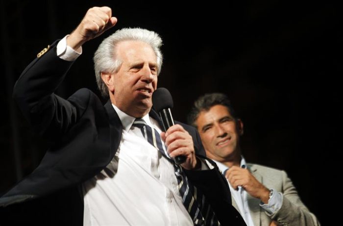 Tabaré Vázquez ganó presidencia de Uruguay con casi 300 mil votos de diferencia