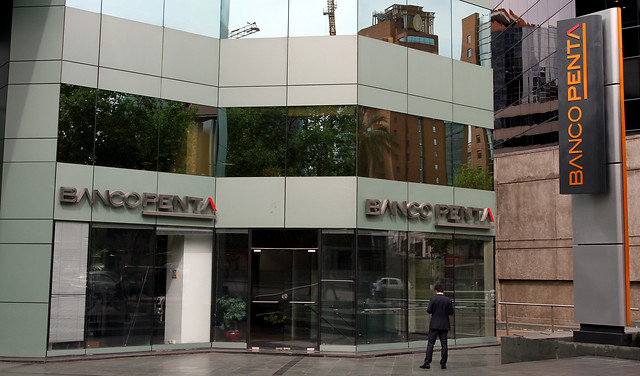 Grupo Penta inicia proceso de venta del banco en medio de crisis de sus controladores