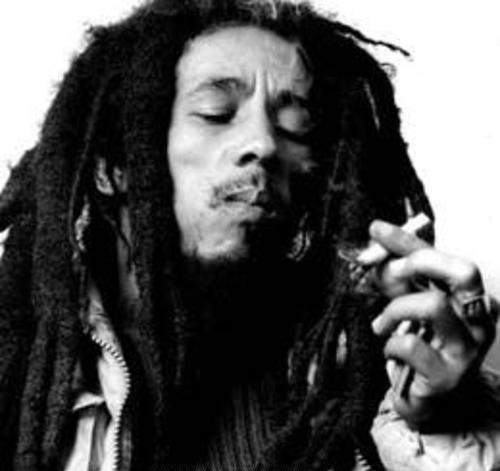 Tras décadas de debate la cuna de Bob Marley legalizó la marihuana Tras décadas de debate la cuna de Bob Marley legalizó la marihuana