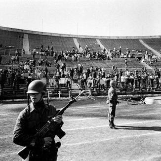Fútbol chileno y Dictadura: mucho más que el “Estadio de Pinochet” Fútbol chileno y Dictadura: mucho más que el “Estadio de Pinochet”