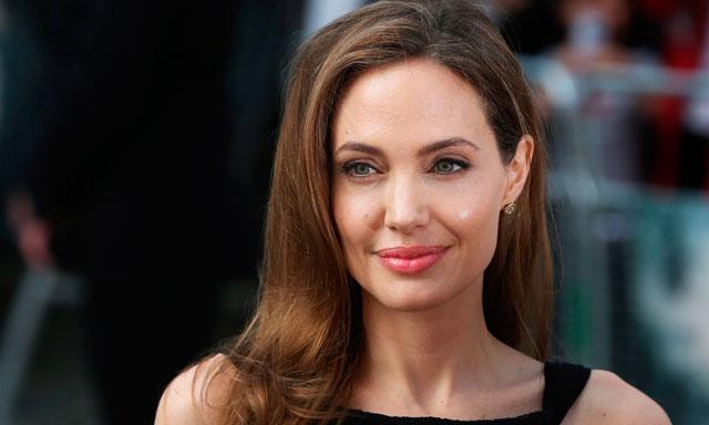 Angelina Jolie revela que se extirpó los ovarios para prevenir el cáncer Angelina Jolie revela que se extirpó los ovarios para prevenir el cáncer