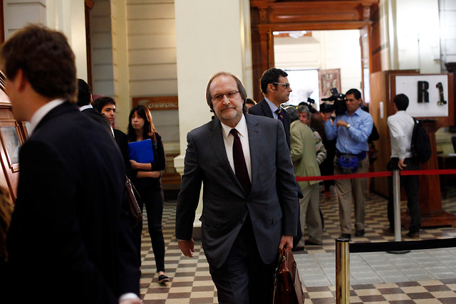 Histórico abogado de Ricardo Claro y de los controladores del grupo Penta es elegido decano de Derecho en la Universidad de Chile