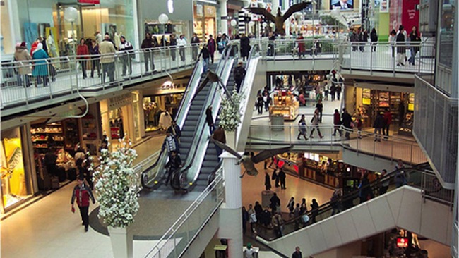 El retail, uno de los mayores empleadores del país y foco del conflicto social, en sus días cruciales El retail, uno de los mayores empleadores del país y foco del conflicto social, en sus días cruciales