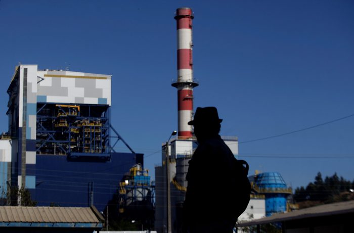 Ejecutivos de Endesa serán formalizados por contaminación de central Bocamina: Denuncian muerte de trabajdores por asbesto Ejecutivos de Endesa serán formalizados por contaminación de central Bocamina: Denuncian muerte de trabajdores por asbesto