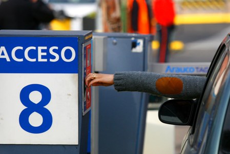 Ley de estacionamientos: Sernac anuncia acciones legales colectivas por «graves incumplimientos» Ley de estacionamientos: Sernac anuncia acciones legales colectivas por