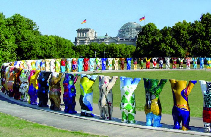 Exposición internacional “United Buddy Bears” en Parque Bicentenario de Vitacura, entre el 23 de abril y el 19 de junio Exposición internacional “United Buddy Bears” en Parque Bicentenario de Vitacura, entre el 23 de abril y el 19 de junio