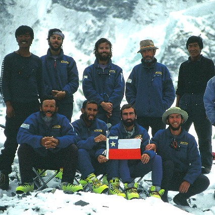 El heroico ascenso al techo del mundo, hace 23 años El heroico ascenso al techo del mundo, hace 23 años